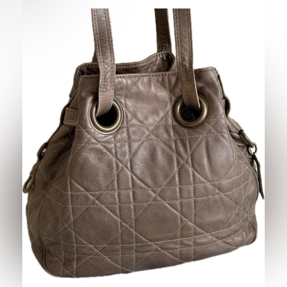 DIOR ❤️❤️ SHOULDER BAG - Picture 2 of 11